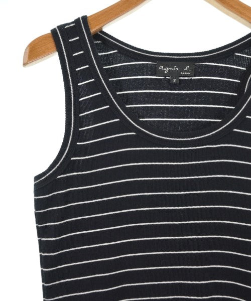 Agnes b. เสื้อกล้าม