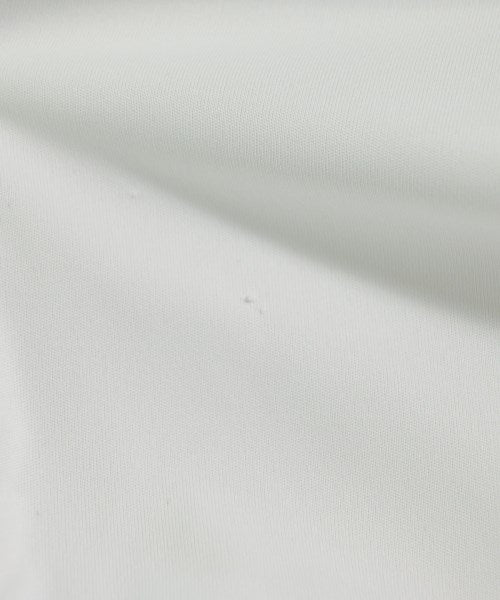 Agnes b. เสื้อฮู้ด