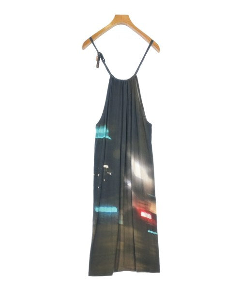 Agnes b. ชุดเดรส