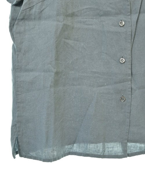 Agnes b. เสื้อลำลอง