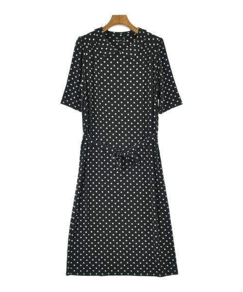 Agnes b. ชุดเดรส