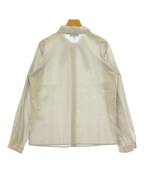 Agnes b. เสื้อสตรี