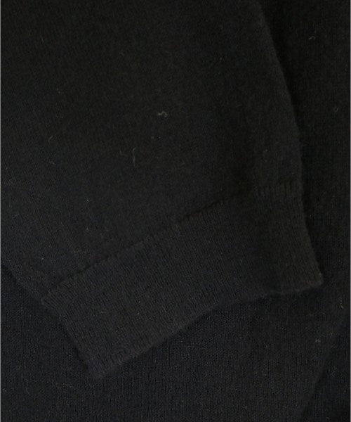 Agnes b. เสื้อคาร์ดิแกน