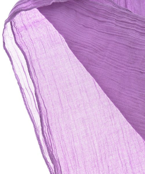 Agnes b. ผ้าคลุมไหล่