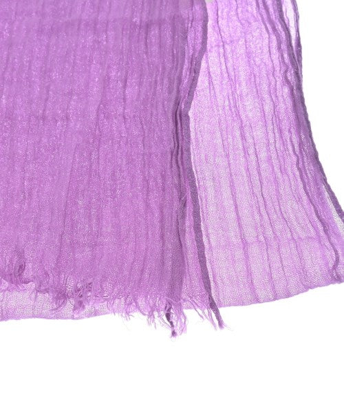 Agnes b. ผ้าคลุมไหล่