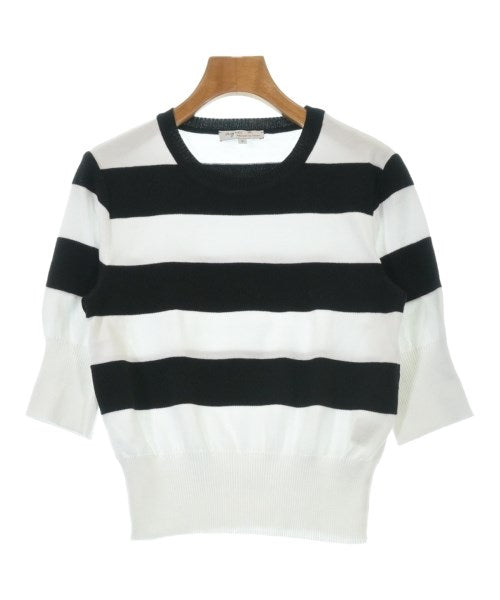 Agnes b. เสื้อกันหนาว