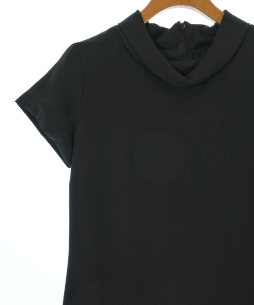 Agnes b. ชุดเดรส