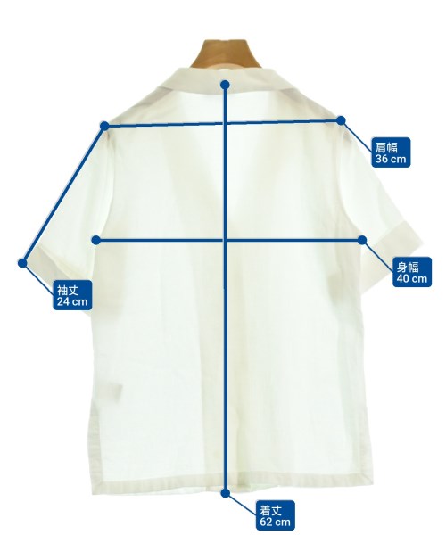 Agnes b. เสื้อลำลอง