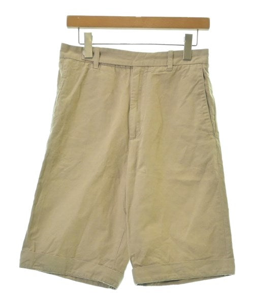 Agnes b. กางเกงขาสั้น