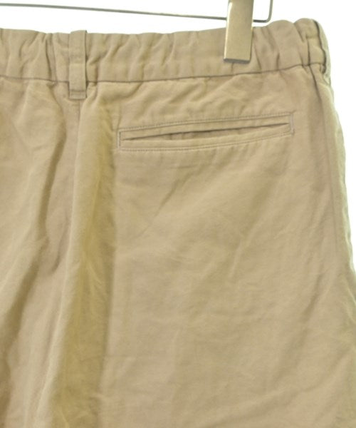 Agnes b. กางเกงขาสั้น