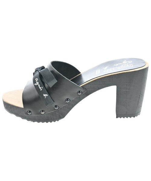 Agnes b. รองเท้าแตะ