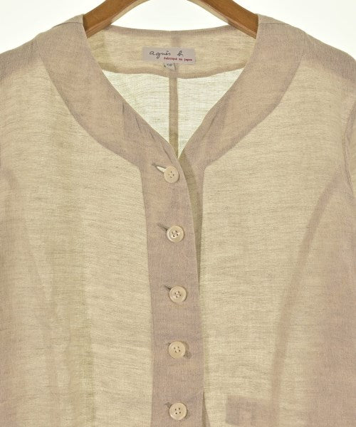 Agnes b. เสื้อลำลอง