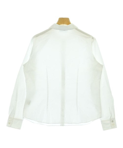 Agnes b. เสื้อลำลอง