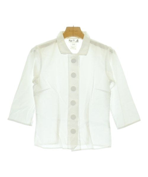 Agnes b. เสื้อลำลอง