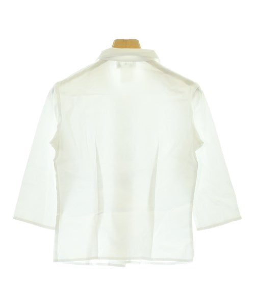 Agnes b. เสื้อลำลอง