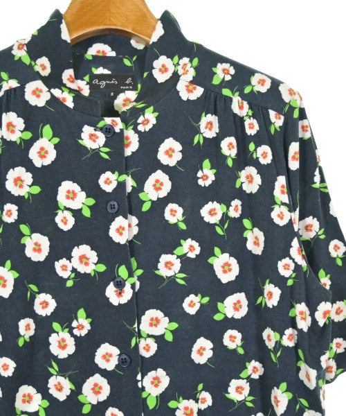 Agnes b. เสื้อลำลอง