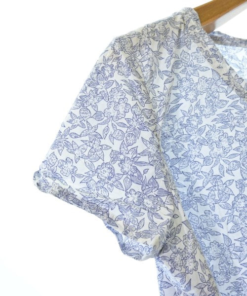 Agnes b. เสื้อสตรี