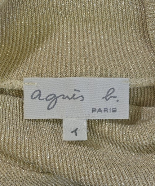 Agnes b. เสื้อกันหนาว