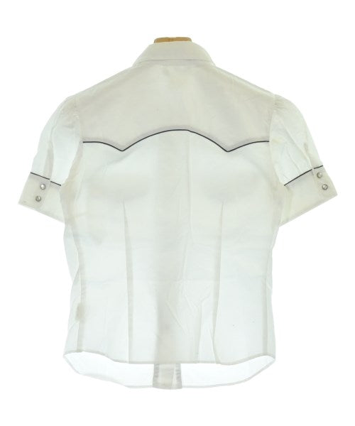 Agnes b. เสื้อลำลอง