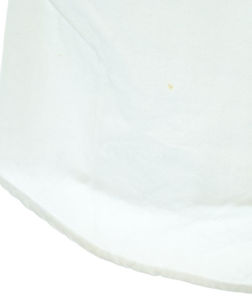 Agnes b. เสื้อลำลอง