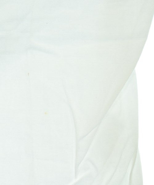 Agnes b. เสื้อลำลอง