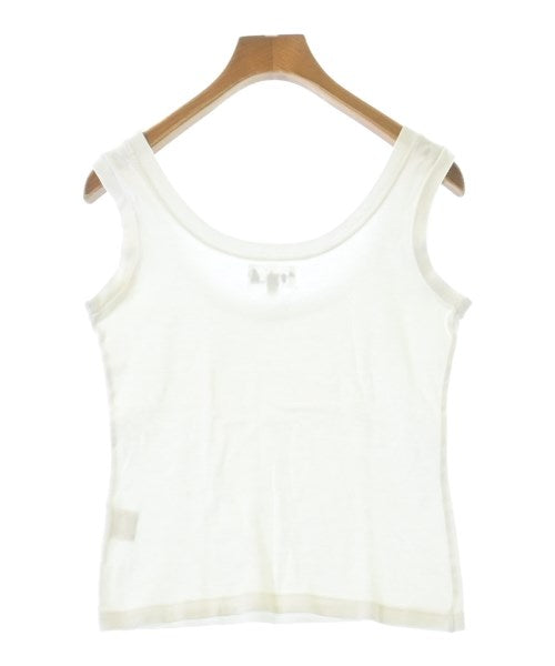 Agnes b. เสื้อกล้าม