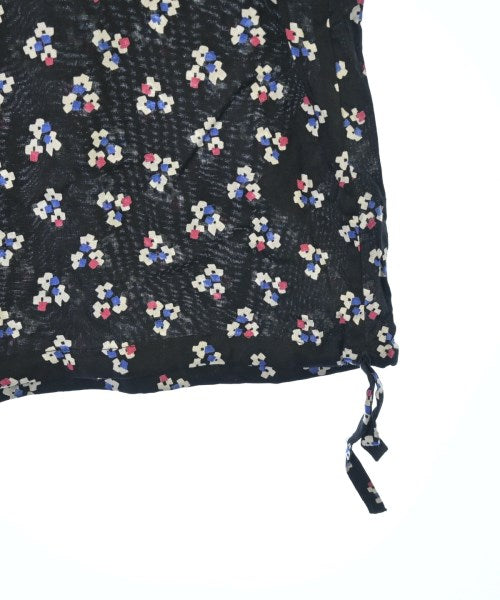 Agnes b. เสื้อสตรี