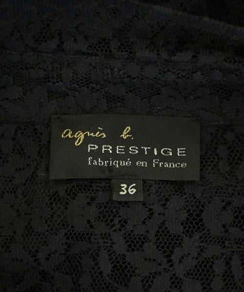 Agnes b. เสื้อสตรี