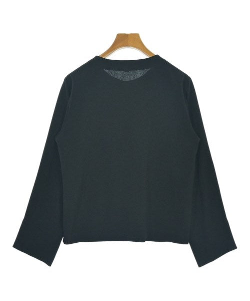 Agnes b. เสื้อสตรี