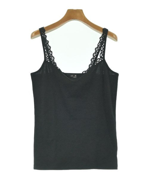 Agnes b. เสื้อสายเดี่ยว