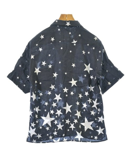 Agnes b. เสื้อลำลอง