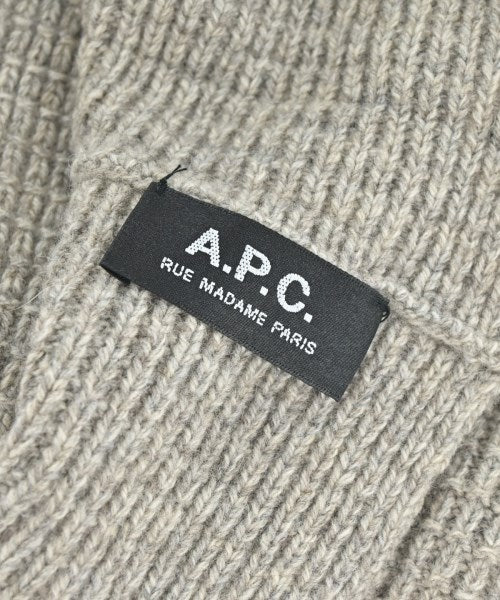 A.P.C. ผ้าพันคอกันหนาว
