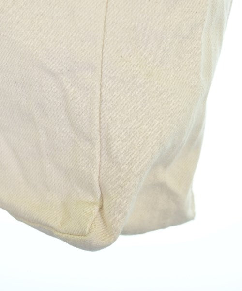 A.P.C. กระเป๋าถือขนาดใหญ่