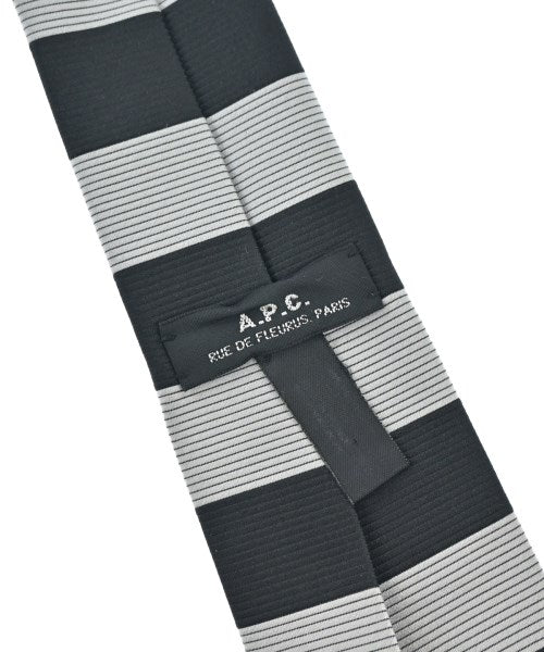 A.P.C. เนคไท