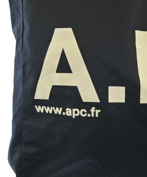 A.P.C. กระเป๋าถือขนาดใหญ่