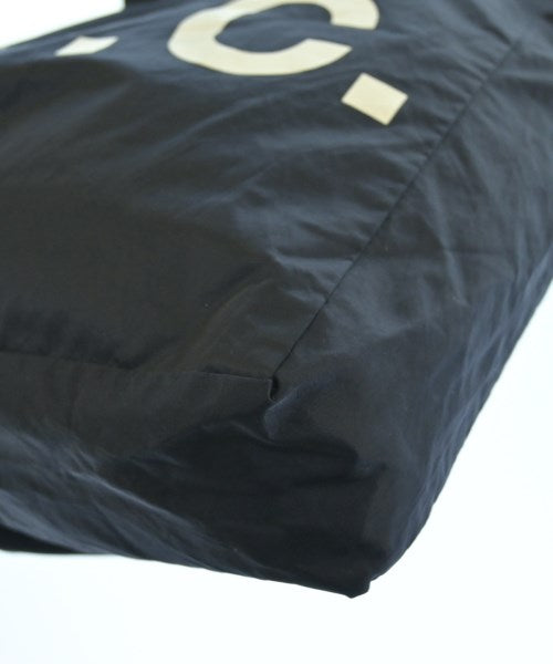 A.P.C. กระเป๋าถือขนาดใหญ่