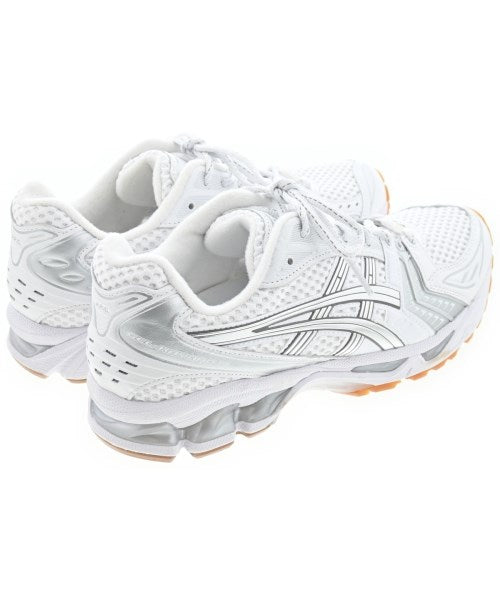 A.P.C. รองเท้าผ้าใบ