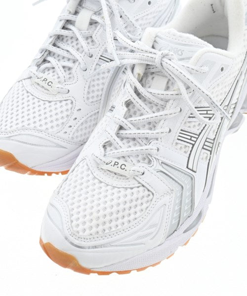 A.P.C. รองเท้าผ้าใบ