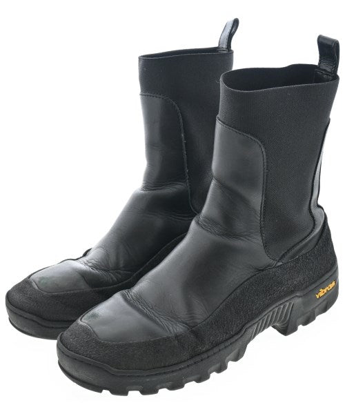 A.P.C. รองเท้าผ้าใบ