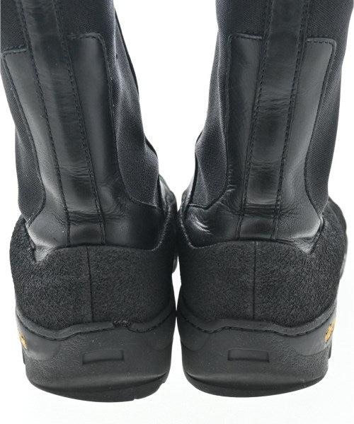 A.P.C. รองเท้าผ้าใบ