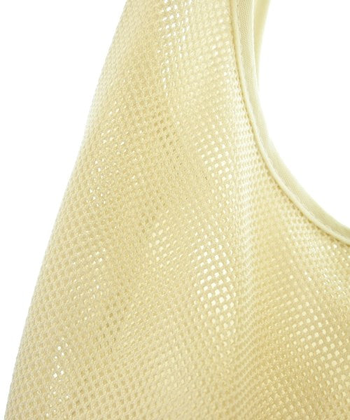 A.P.C. กระเป๋าถือขนาดใหญ่