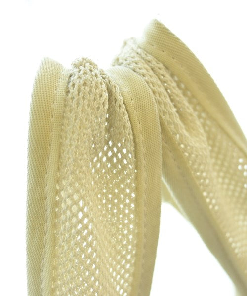 A.P.C. กระเป๋าถือขนาดใหญ่