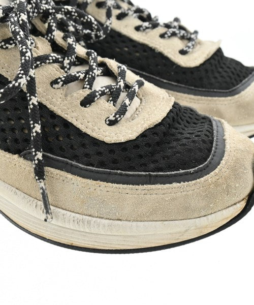 A.P.C. รองเท้าผ้าใบ