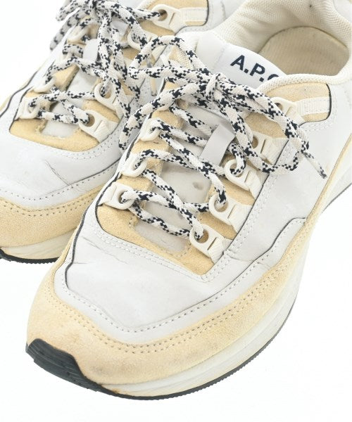 A.P.C. รองเท้าผ้าใบ