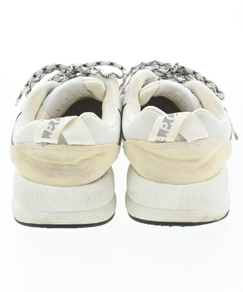 A.P.C. รองเท้าผ้าใบ