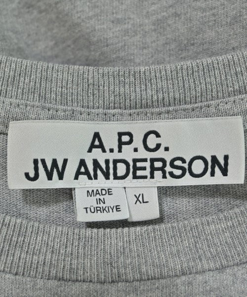 A.P.C. เสื้อยืด/เสื้อท็อปส์