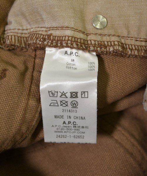 A.P.C. ชิโน่