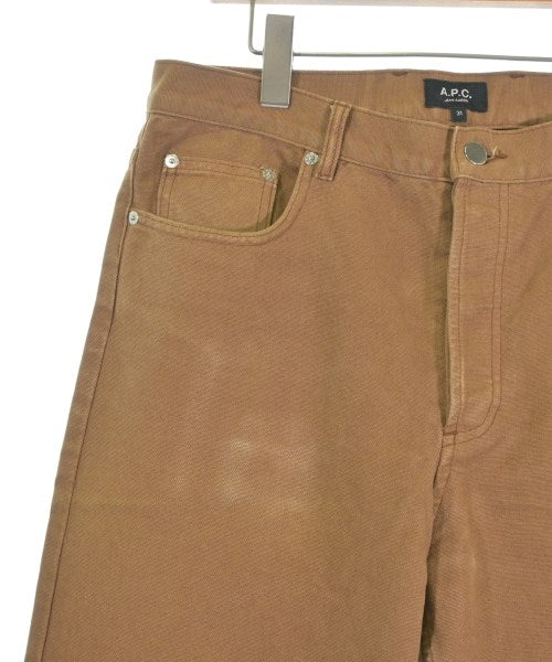 A.P.C. ชิโน่