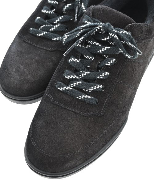 A.P.C. รองเท้าผ้าใบ