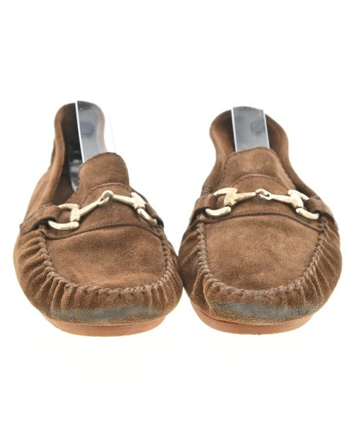 A.P.C. รองเท้าสวมทางการ